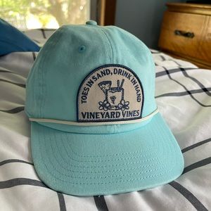 Vineyard vines SnapBack hat